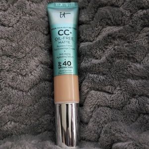 It Cosmetics Matte CC+ Cream